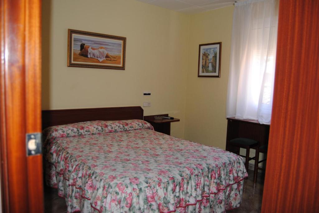 Casa Modesto Otel El Pont de Suert Dış mekan fotoğraf
